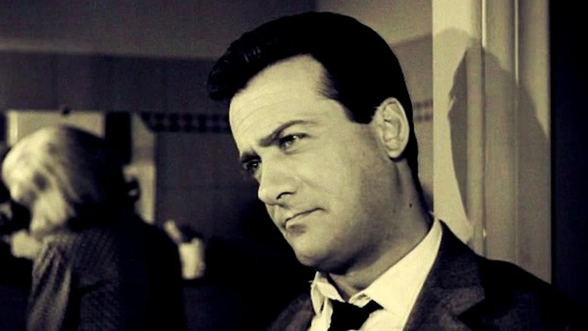 Αλέκος Αλεξανδράκης