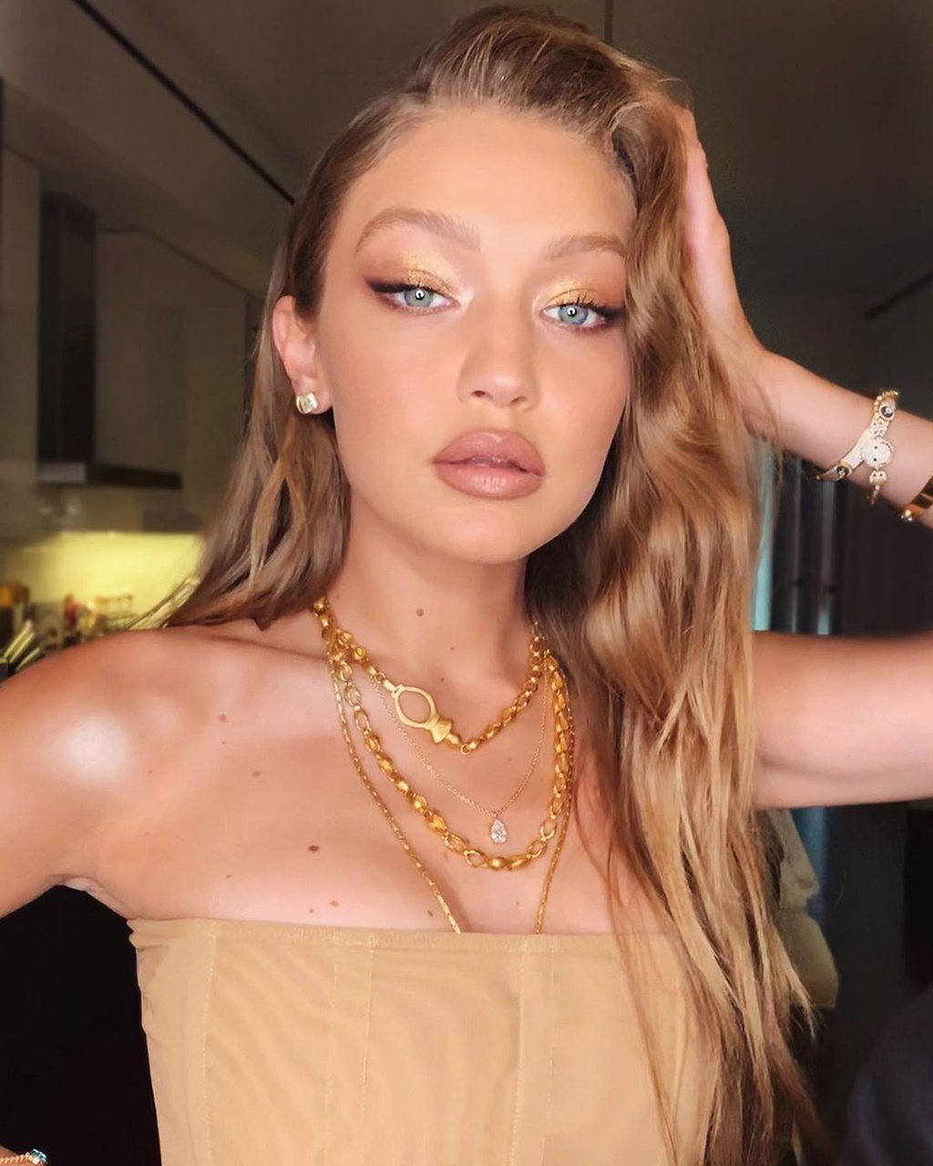 H Gigi Hadid