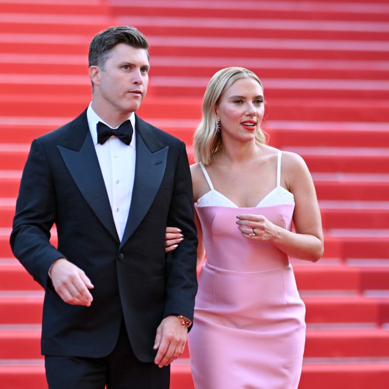 O Colin Jost και η Scarlett Johansson