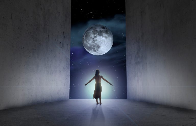 Γυναίκα στο φεγγάρι