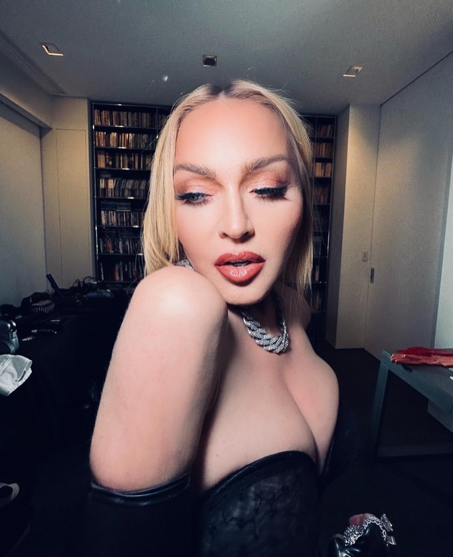 Madonna κοντινό με κόσμημα