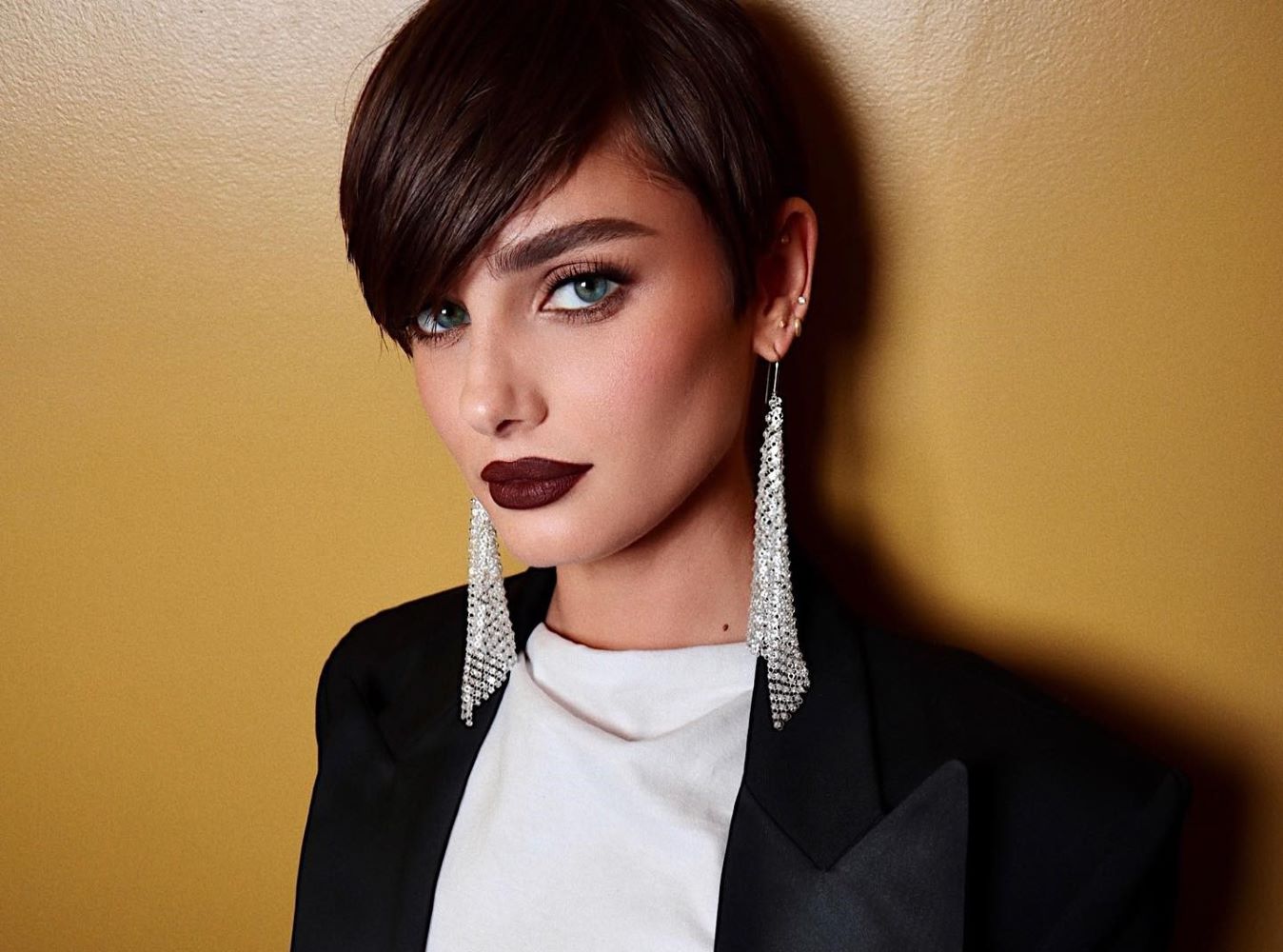 η κοντή κουπ που είναι στη μόδα