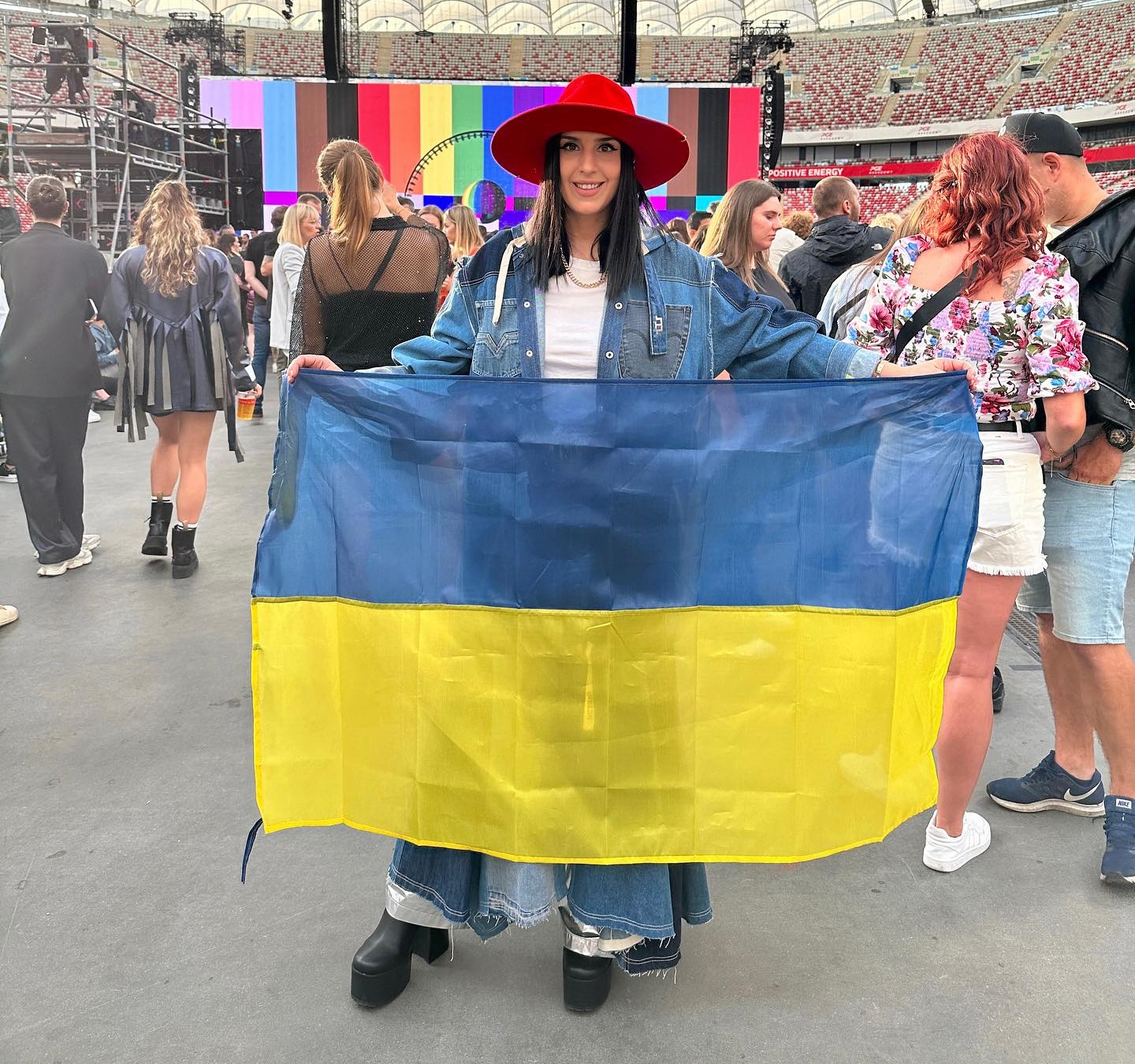 H Jamala είναι η νικήτρια της Eurovision το 2016, εκπροσωπώντας την Ουκρανία