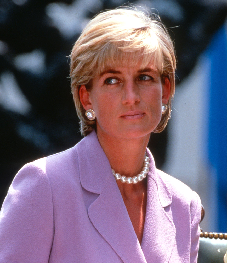 Πριγκίπισσα Νταϊάνα με πέρλες