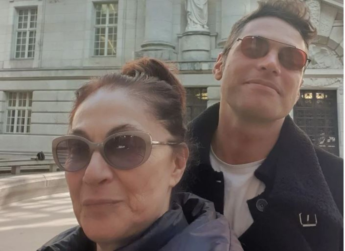 Η Φιλαρέτη Κομνηνού με τον γιο της