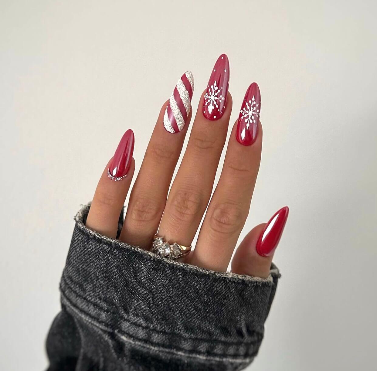 Νύχια σε λαμπερές αποχρώσεις