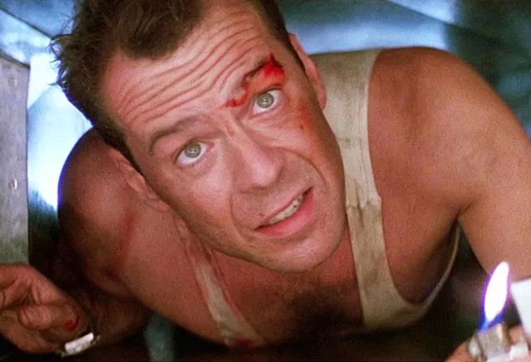 O Bruce Willis σε πλάνο από το Die Hard