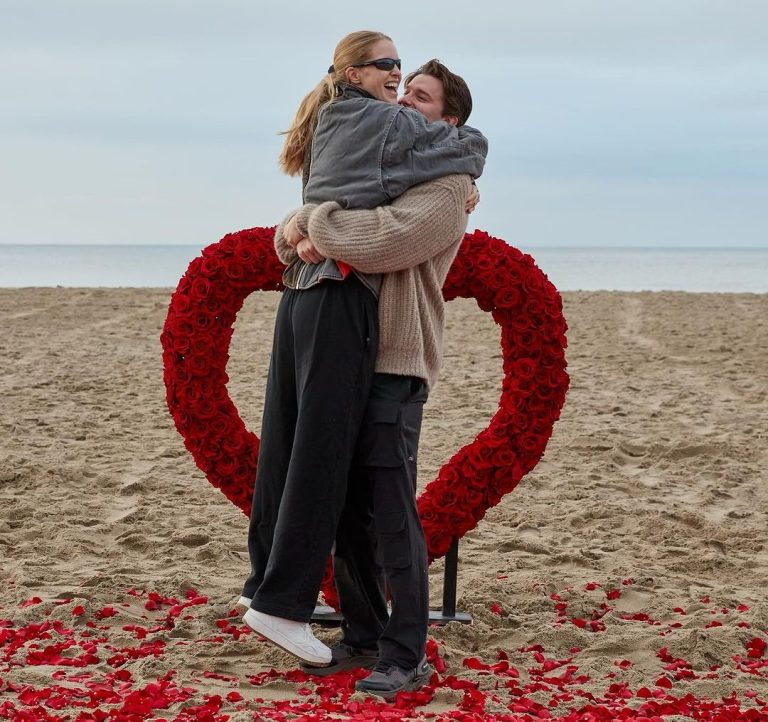 O Patrick Schwarzenegger με την αρραβωνιαστικιά του