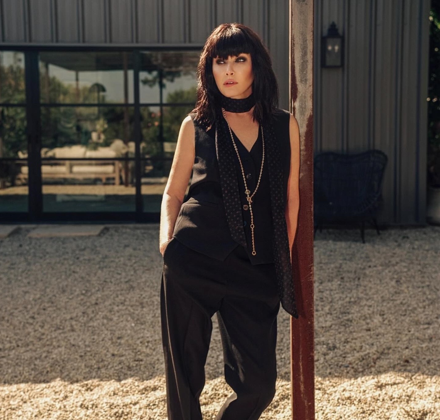 H Shannen Doherty φωτογραφίζεται για το podccast της