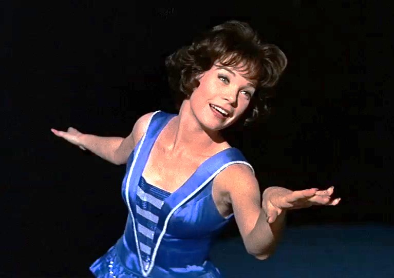 H Shirley MacLaine στην ταινία What a Way to Go!