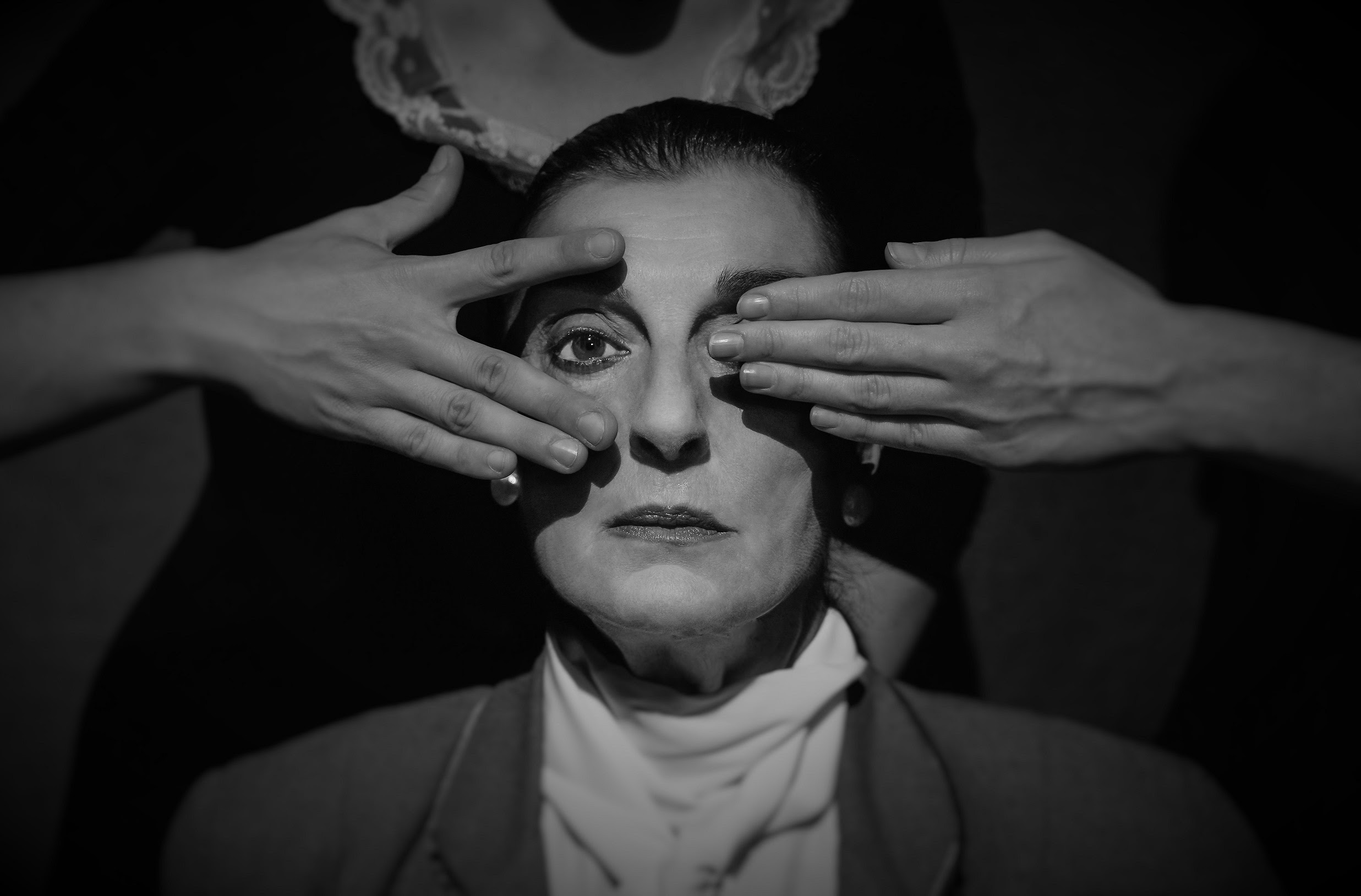 Θεατρική παράσταση Αδελφές Παπέν