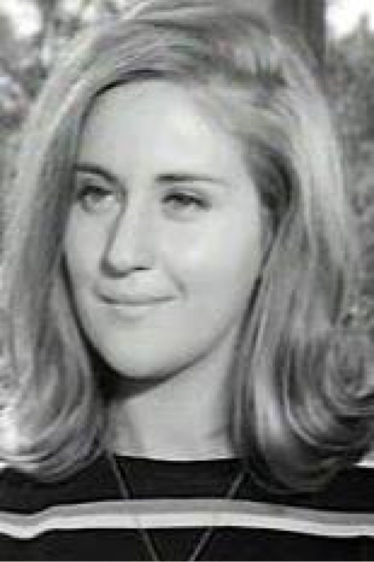 Πέθανε η σύζυγος του Κώστα καρρά, Αγγελική Μπαρούτσου