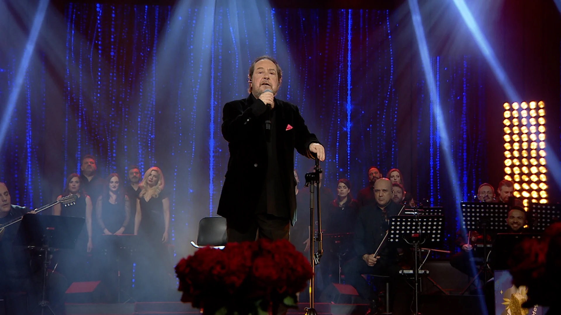 Γιάννης Πάριος