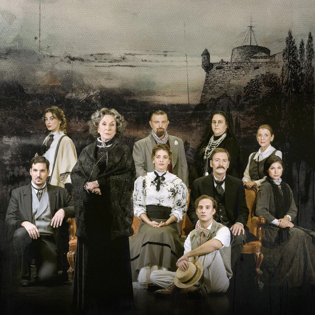 Οι ηθοποιοί της θεατρικής παράστασης