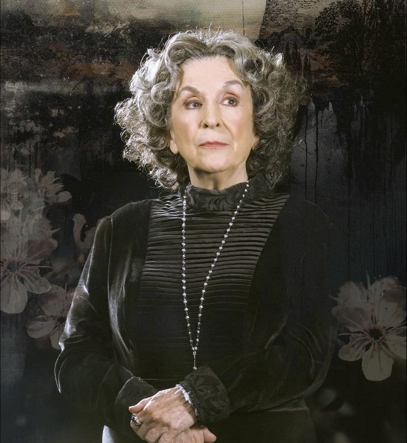 Η Νένα Μεντή στον ρόλο της Κοντέσσας Βαλέραινας