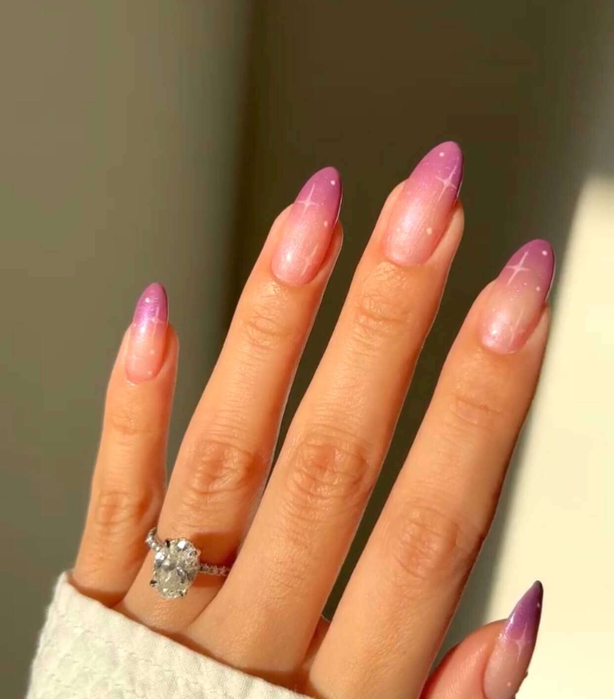 Χριστουγεννιάτικα ροζ νύχια