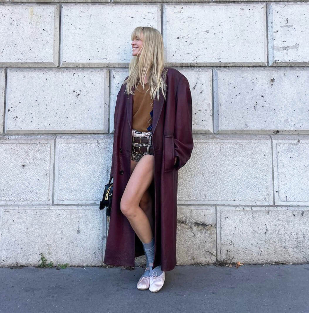 Δερμάτινη καμπαρντίνα με σορτς