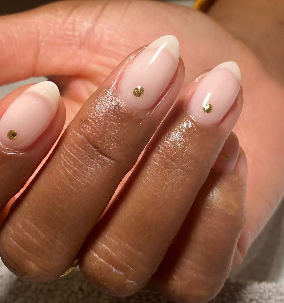 ιδέες για μίνιμαλ μανικιούρ