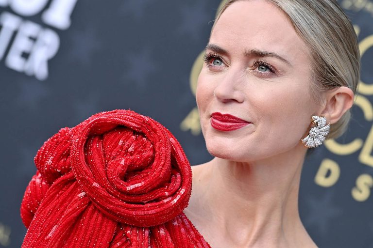 H Emily Blunt attends στα 29α Ετήσια Critics Choice Awards στις14 Ιανουαρίου 2024 στη Santa Monica της California