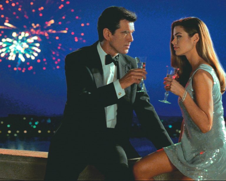 O Pierce Brosnan ως James Bond