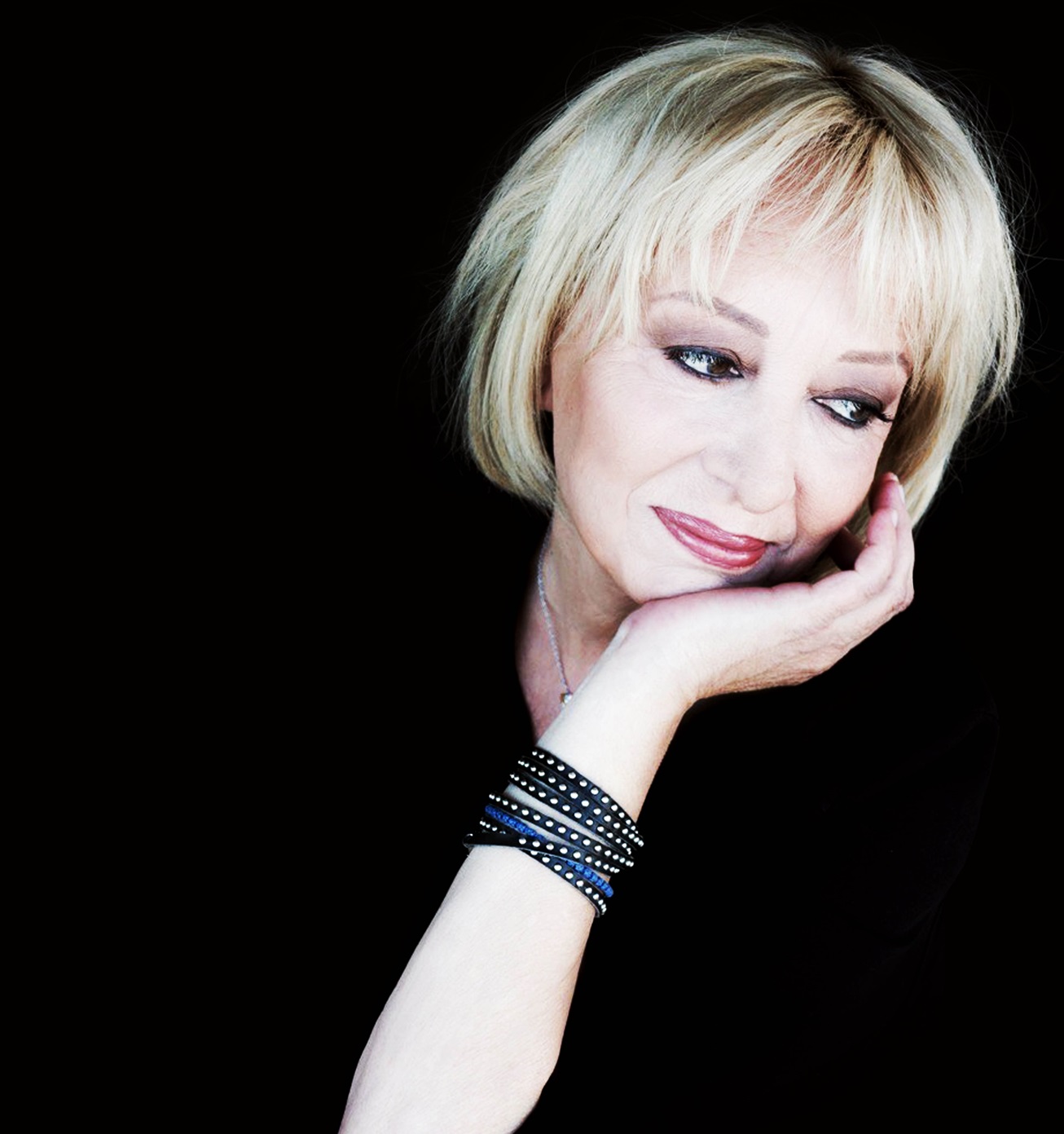 Η Αλέκα Κανελλίδου στο θέατρο Άλσος για παραστάσεις-Διαφημιστικό υλικό