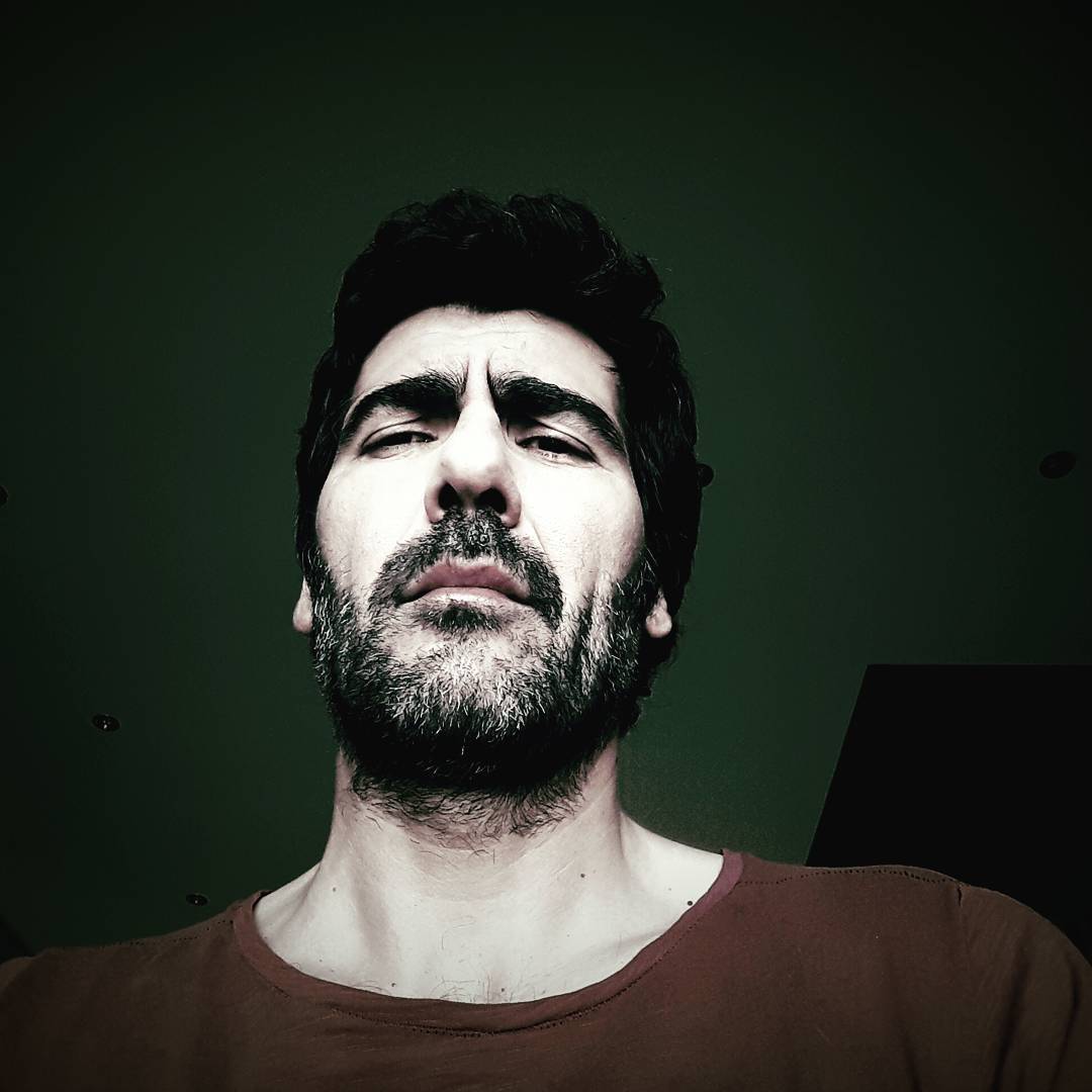 Αντώνης Καρυστινός