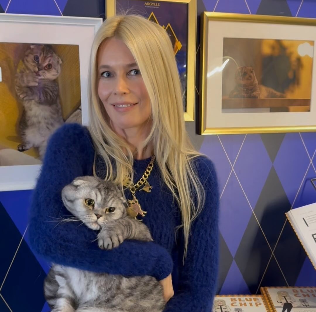 H Claudia Schiffer με τον γάτο της