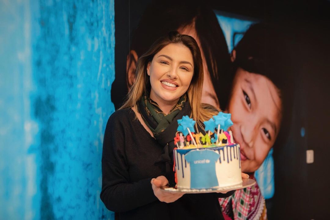 Έλενα Παπαρίζου