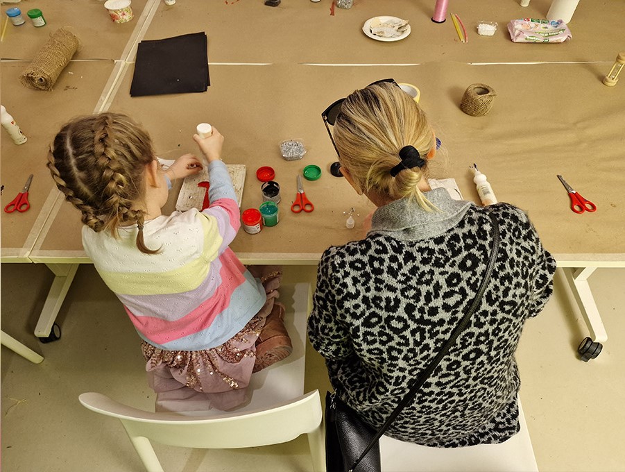 Μαμά και κόρη δημιουργούν μαζί