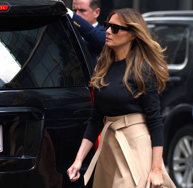 H Melania Trump φτάνει στον Trump Tower στο Manhattan