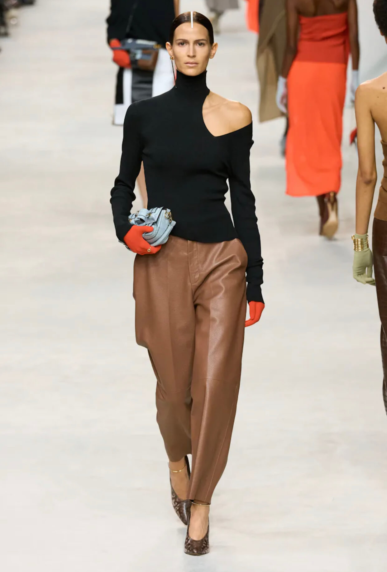 Πασαρέλα του οίκου Fendi