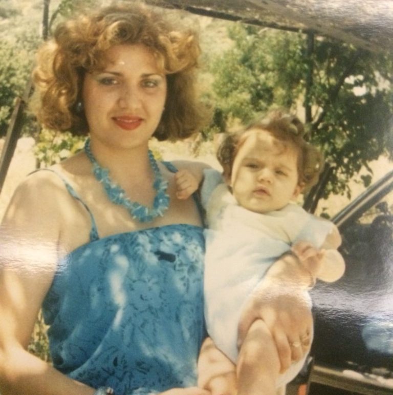 Η Κωνσταντίνα Σπυροπούλου σε παιδική ηλικία