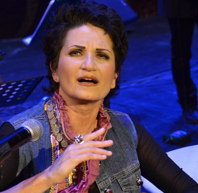 Άλκηστις Πρωτοψάλτη