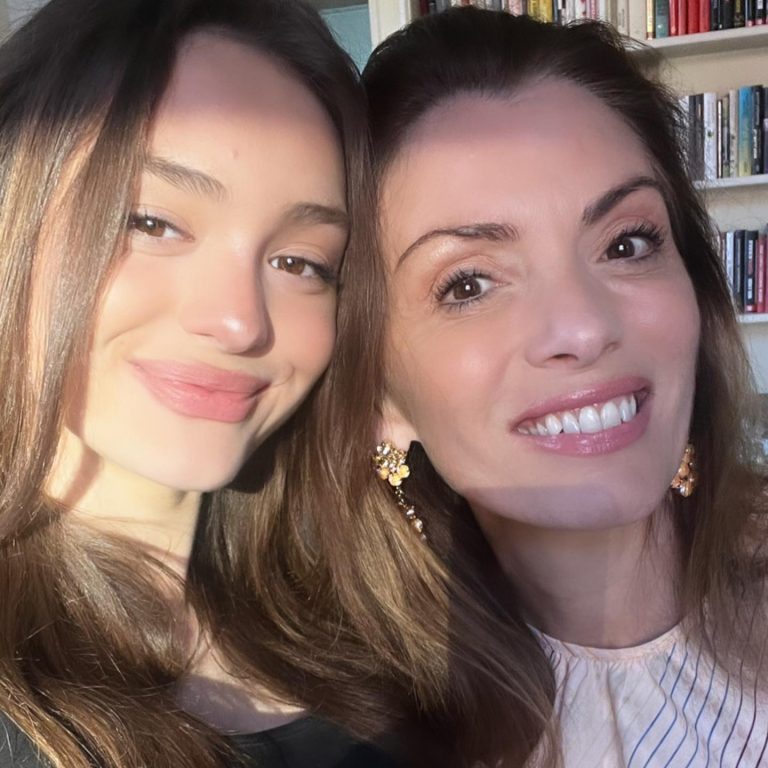 Η Αλεξάνδρα Πασχαλίδου με την κόρη της