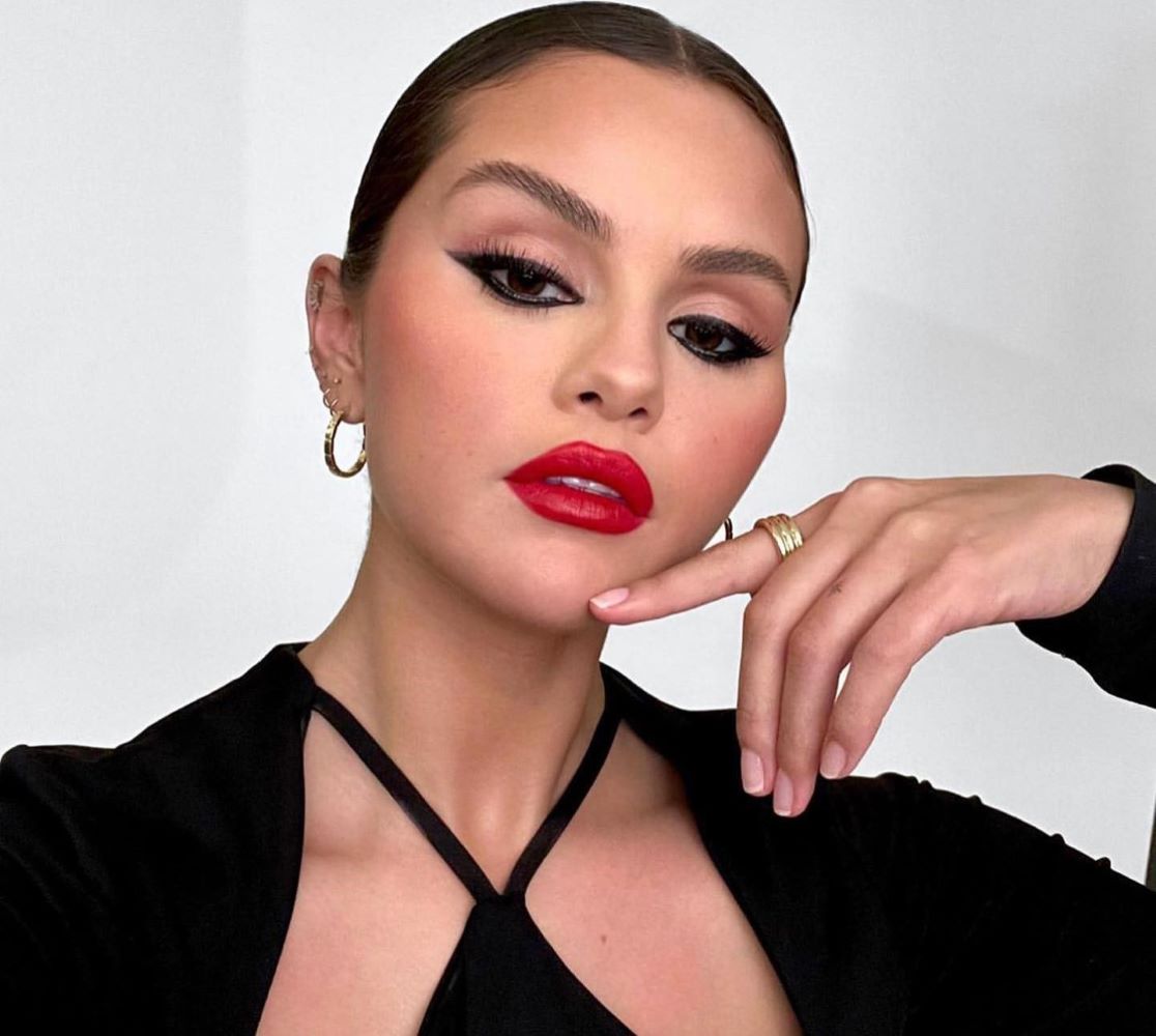 Selena Gomez μανικιούρ