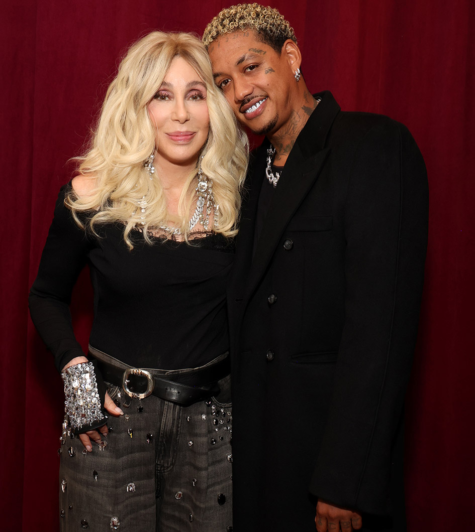 H Cher και ο Alexander Edwards παρευρέθηκαν στο πάρτι της Warner Music Group λίγο πριν τα Grammy την 1η Φεβρουαρίου στο Los Angeles.