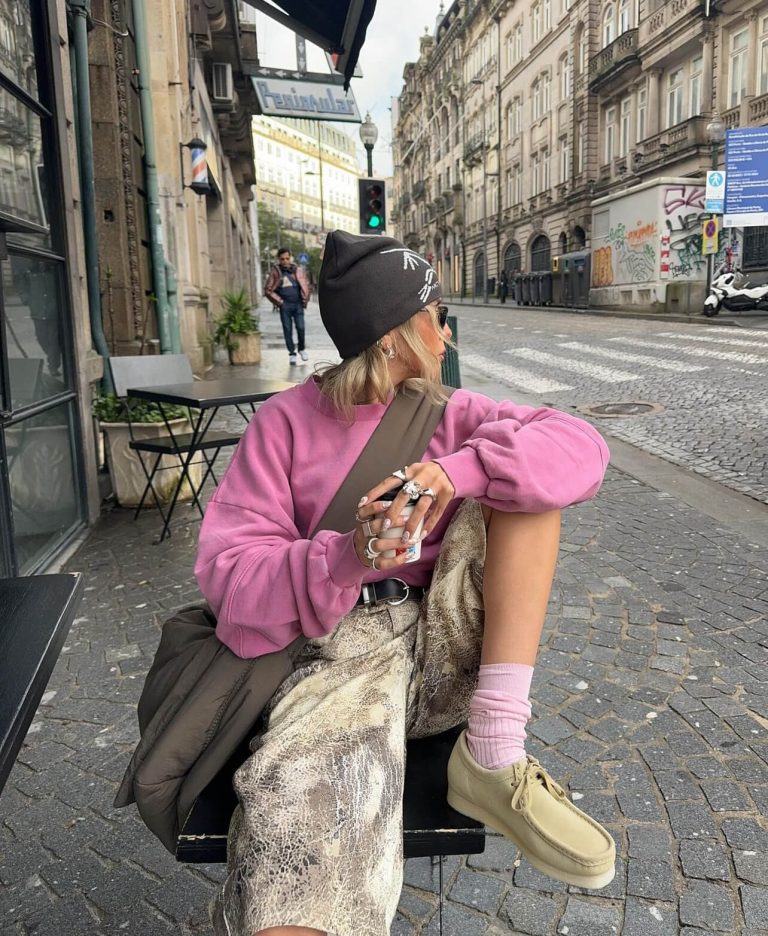 Ανοιξιάτικο σύνολο με φούτερ και boat shoes