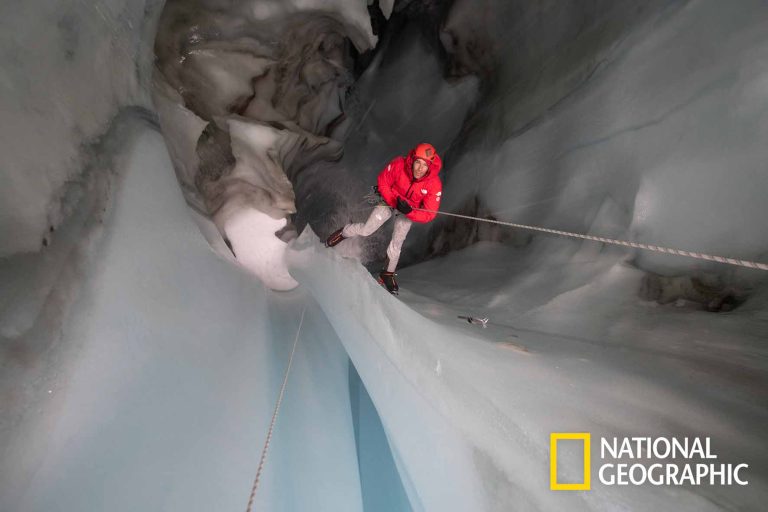 Στιγμιότυπο από τη νέα σειρά του National Geographic «Αρκτική Ανάβαση με τον Άλεξ Χόνολντ»