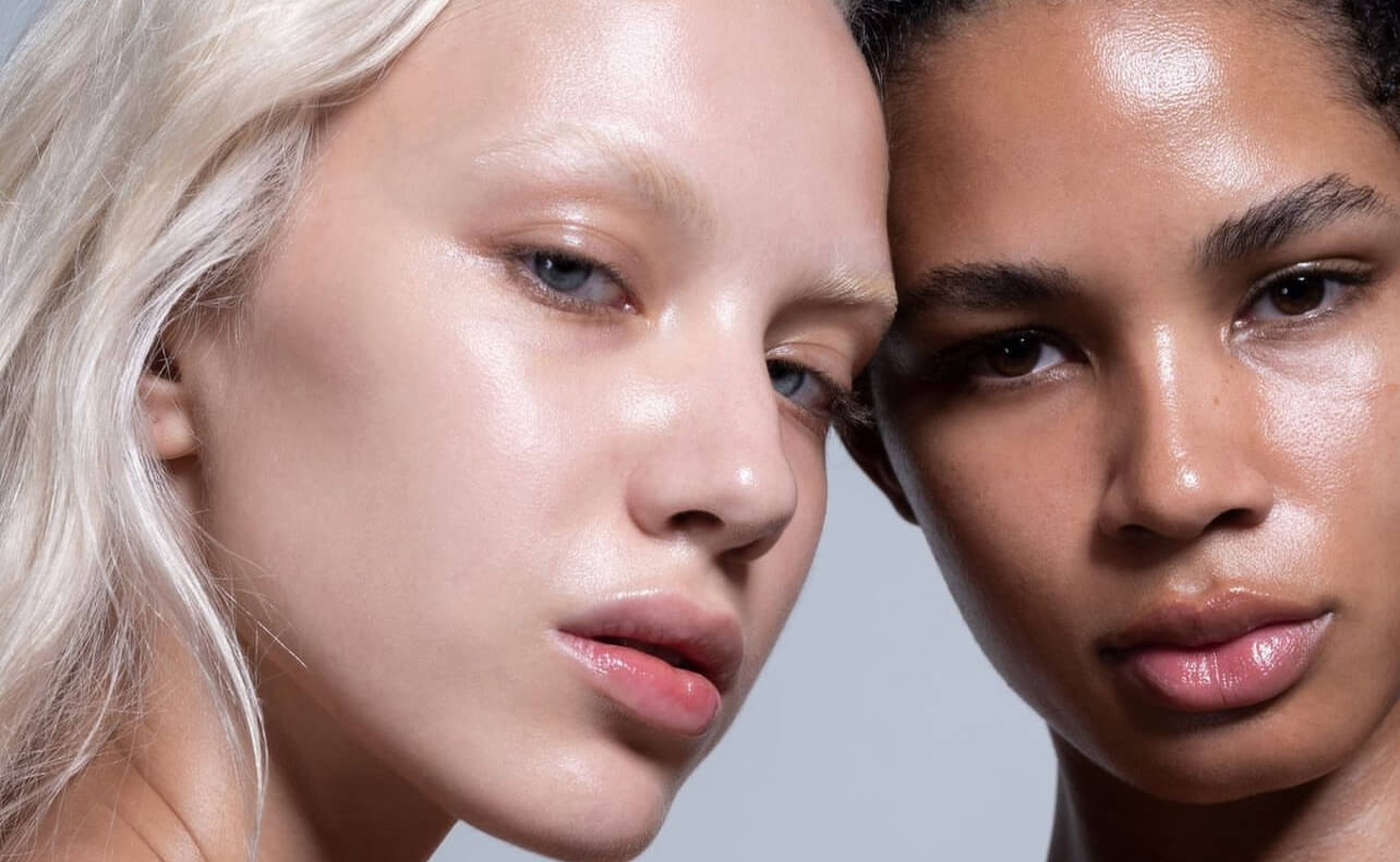 Ενυδατωμένη επιδερμίδα χωρίς μακιγιάζ