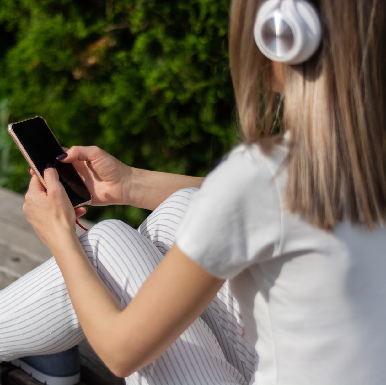 Γυναίκα με κινητό