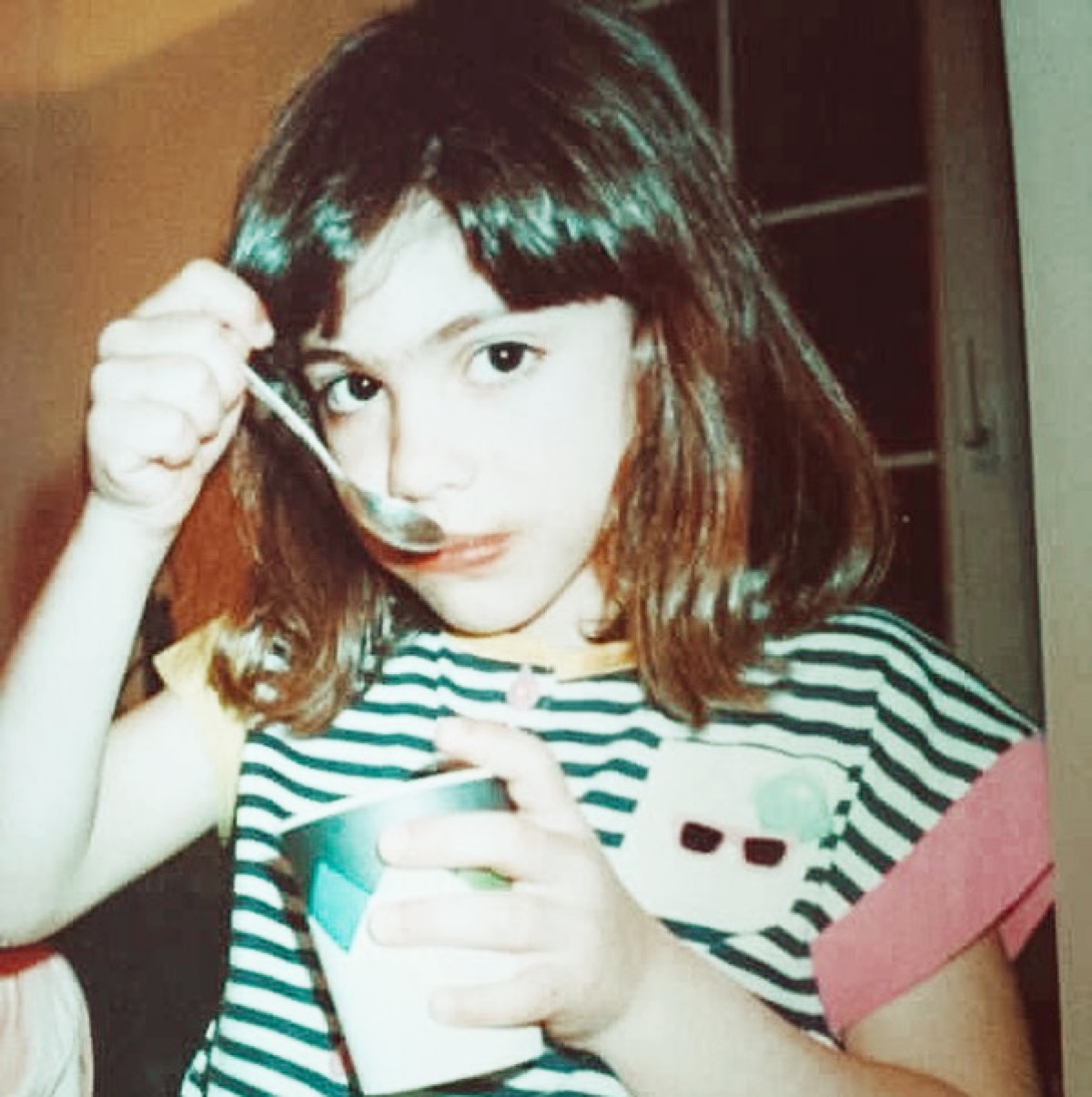 Η Ευρυδίκη Βαλαβάνη σε παιδική φωτογραφία