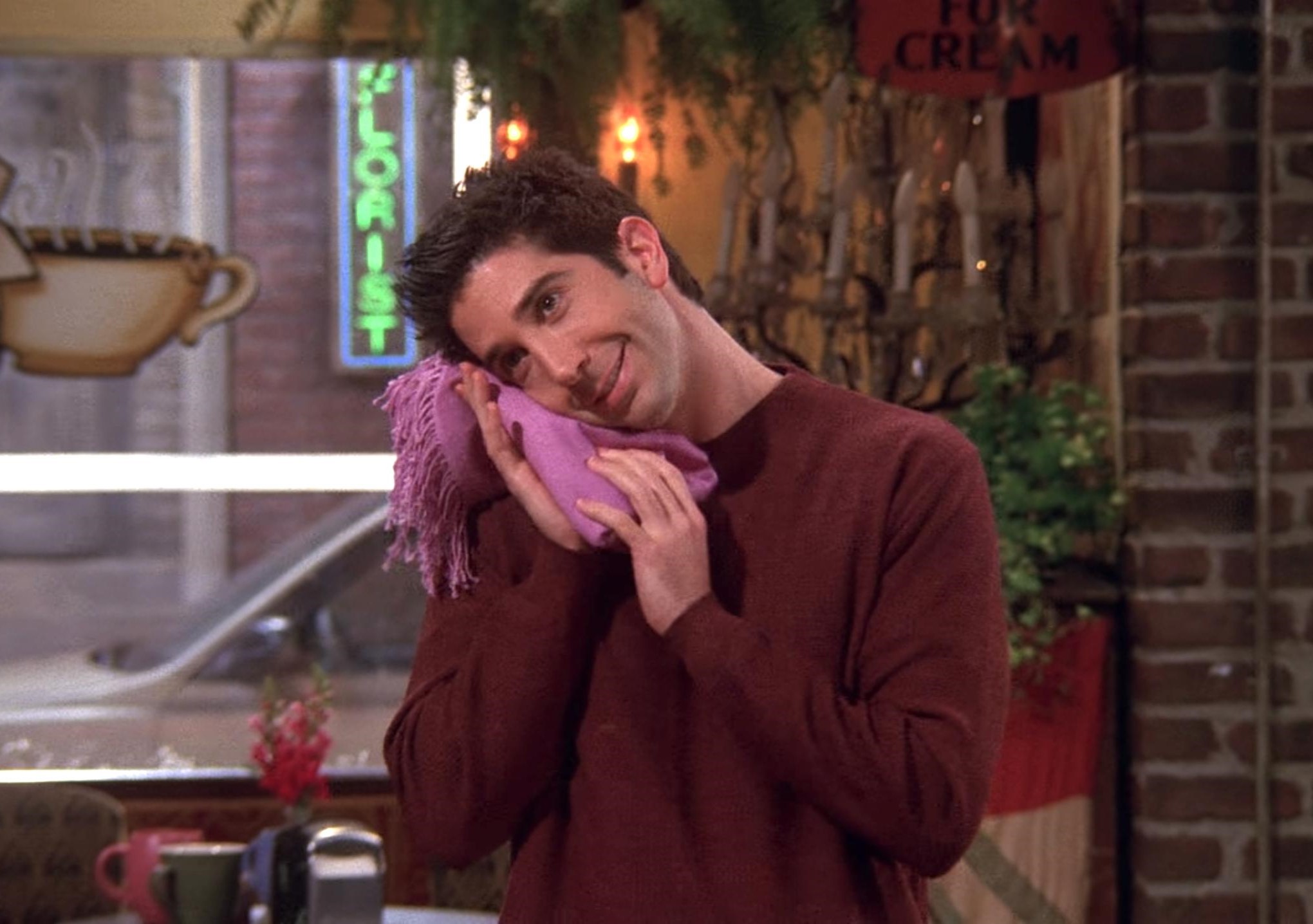 O David Schwimmer σε σκηνή από το επεισόδιο των Friends "The One with Rachel's Sister"