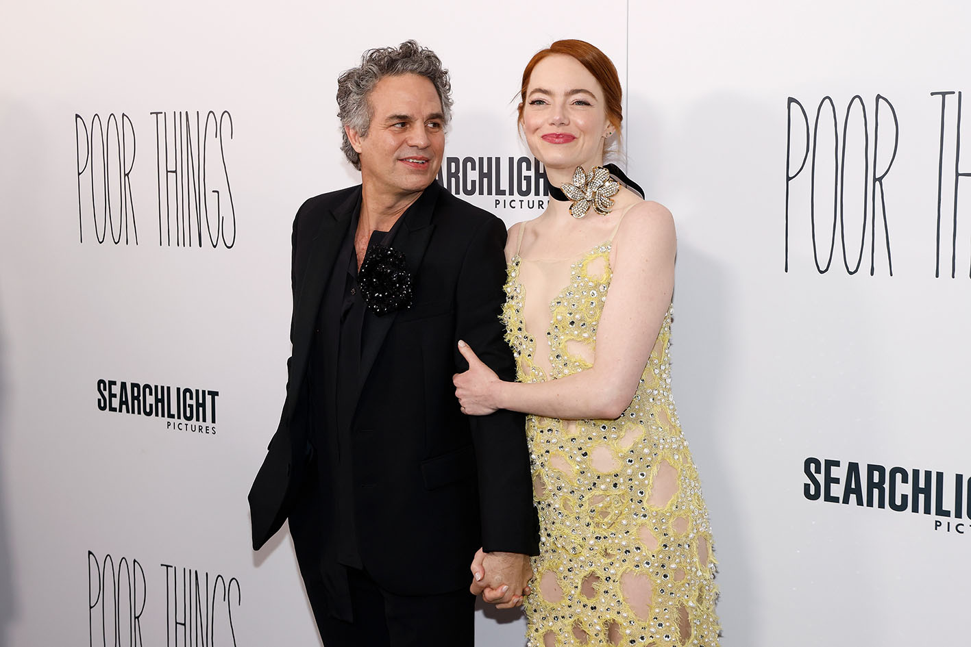 O Mark Ruffalo και η Emma Stone στην πρεμιέρα της ταινίας"Poor Things" στο DGA Theater στις 6 Δεκεμβρίου 2023 στη Νέα Υόρκη.