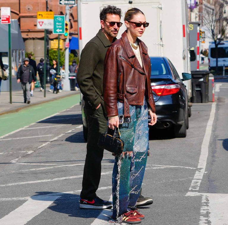 H Gigi Hadid και ο Bradley Cooper στη Νέα Υόρκη στις 27 Φεβρουαρίου 2024.