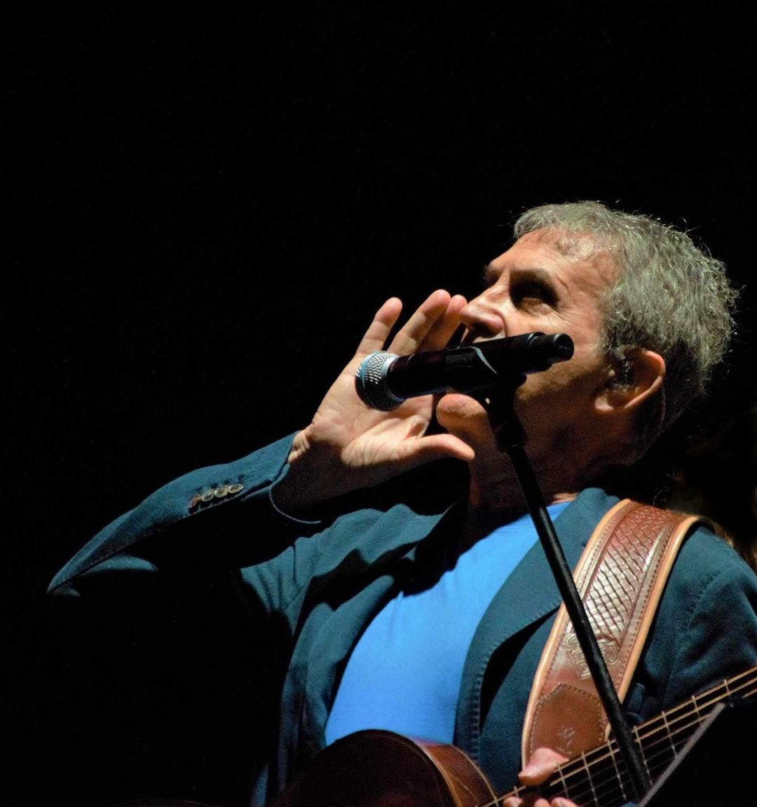 Γιώργος Νταλάρας