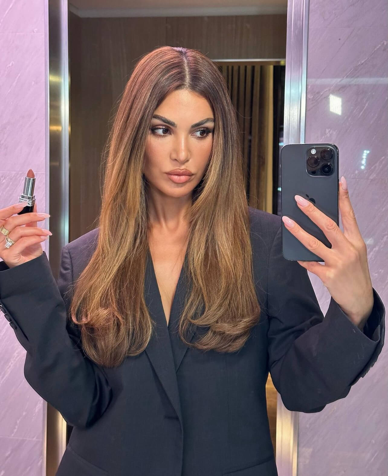 Μακριά μαλλιά