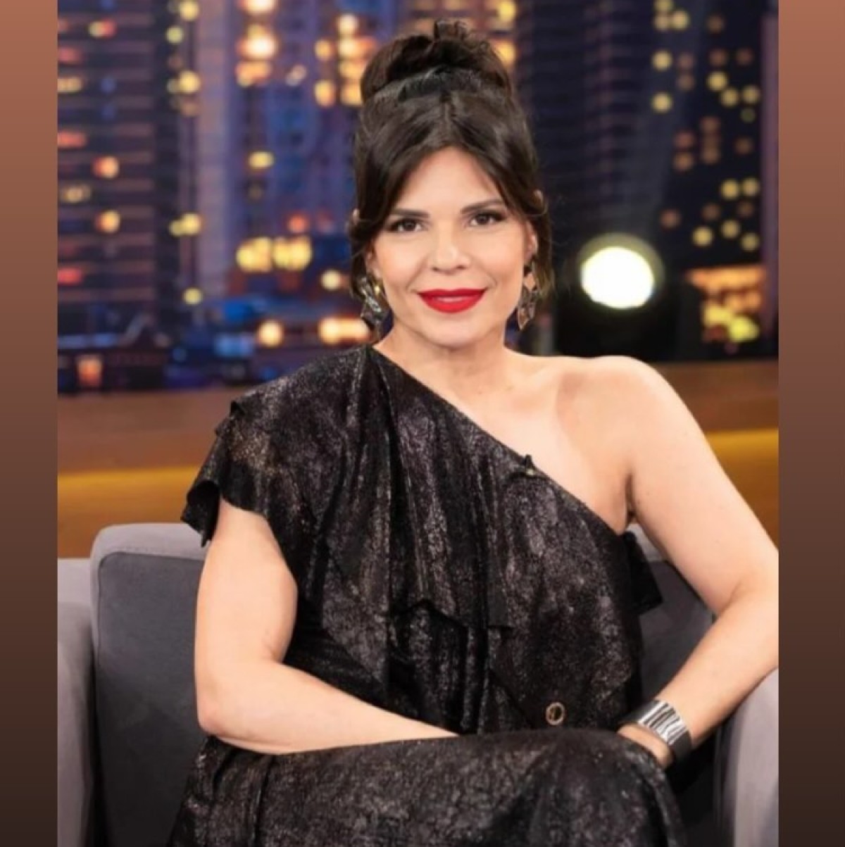 Η Μαρίνα Ασλάνογλου στο The2night Show