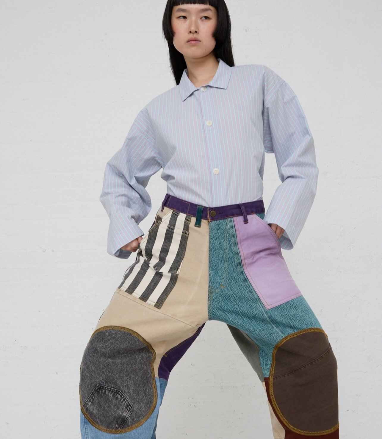 Patchwork τζιν παντελόνι με ριγέ πουκάμισο