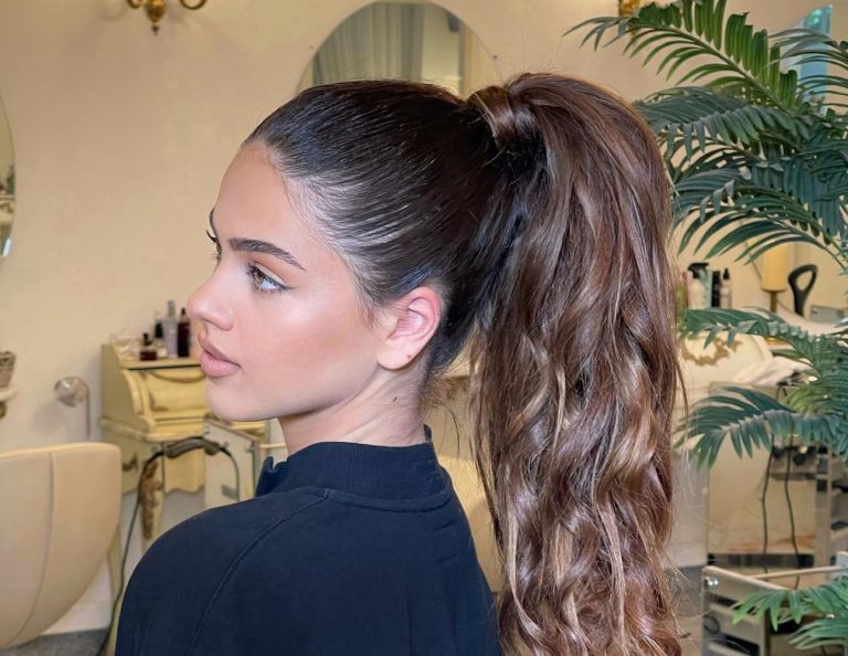 7 χτενίσματα που καλύπτουν τις λιπαρές ρίζες