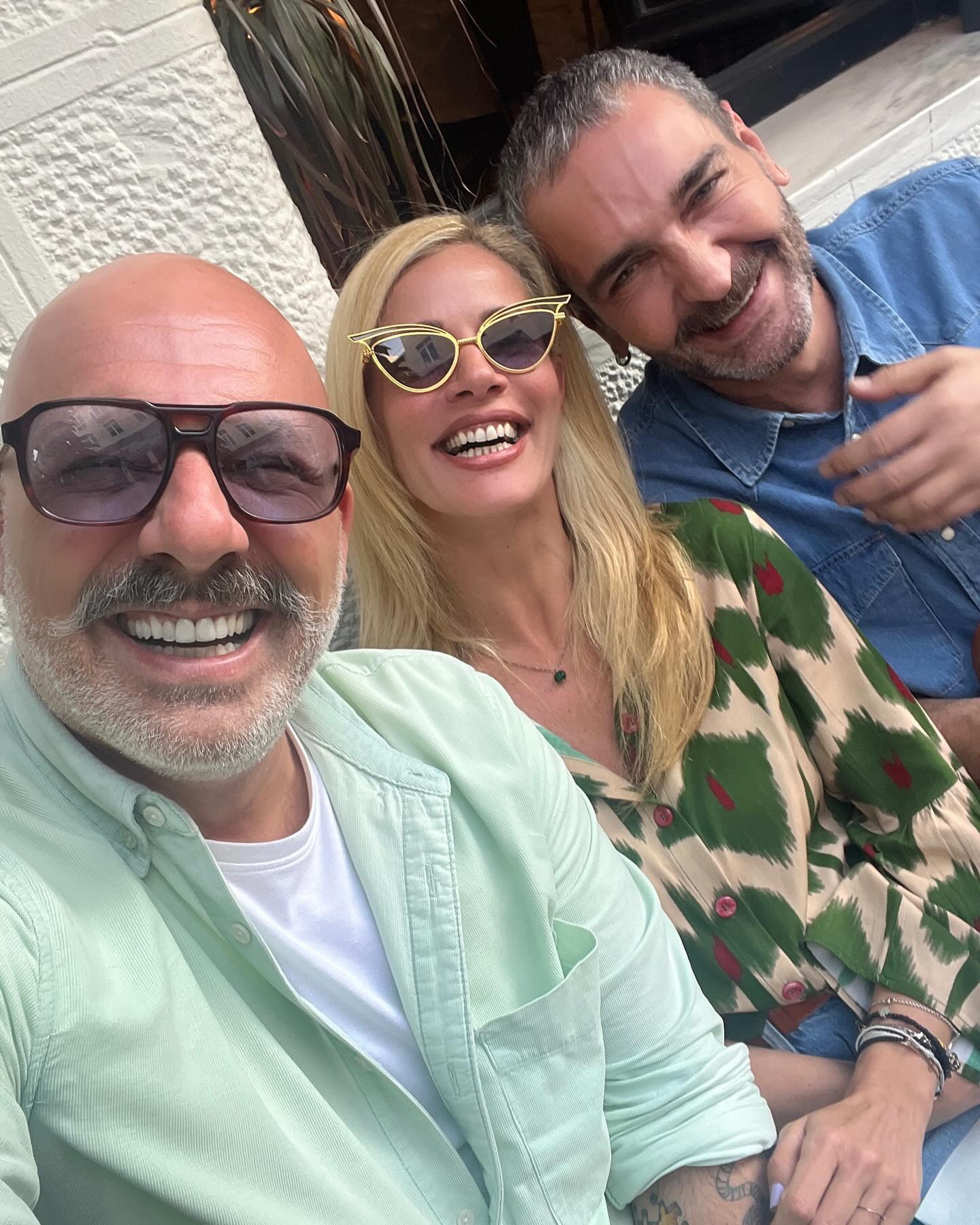 Η Ζέτα Μακρυπούλια με τον Νίκο Μουτσινά και τον Κωνσταντίνο Δέδε